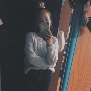 Meet your Posher, Addison